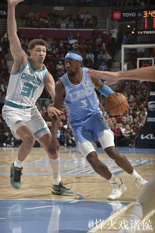 骑士力克黄蜂开季15连胜 火箭狂胜公牛喜迎5连胜 骑士力克黄蜂开季15连胜 火箭狂胜公牛喜迎5连胜